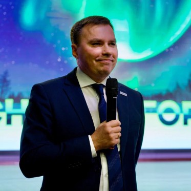 В поселке Снежногорск открыли филиал Молодежного центра