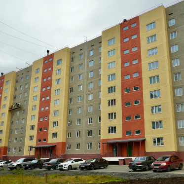 В Кайеркане завершены работы по асфальтированию дворов и окраске фасадов