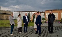 Глава города Норильска Дмитрий Карасев провел выездное совещание по развитию парка «Озеро Долгое»